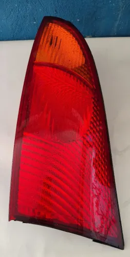 Lanterna Traseira Lado Esquerdo Ford Focus Usada Original 