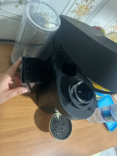 Máquina de café nespresso vertuo pop seminova