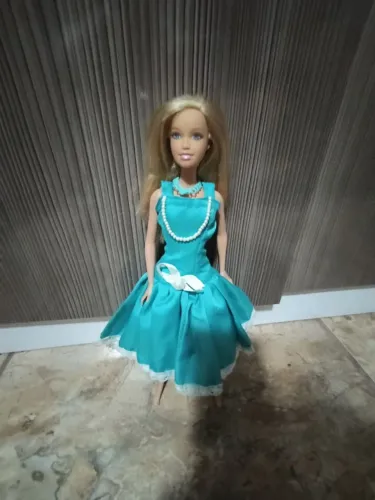 Boneca barbie fashion fever