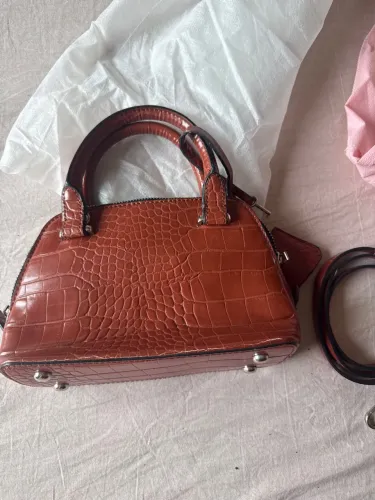 Mini bolsinha croco  marron Zara 