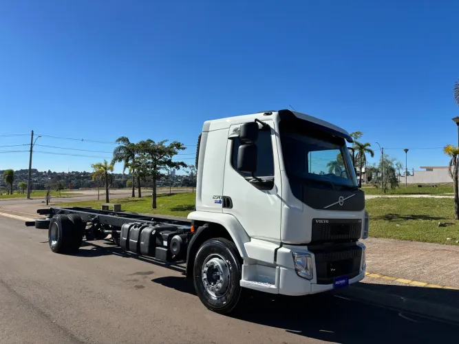VOLVO VM 270 TOCO