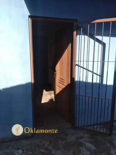 Casa com 1 Quarto(s) e 1 banheiro(s) para Alugar, 110 m² por R$ 2520 / Mês