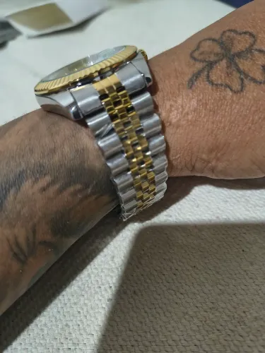 Relógio em axo inox,a prova de água,modelo Roles super na moda atual dos cantores.