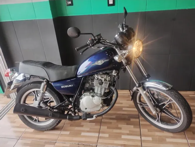 Suzuki Intruder 125 2013 Azul Aceito Troca Financio até 48 x parcelo no Cartão até 21 x