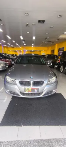 BMW 320I A 2010