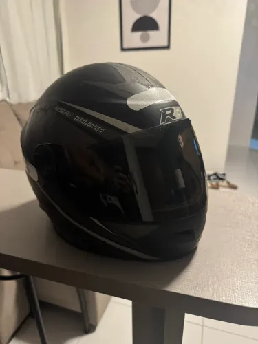 Capacete Tork com fumê