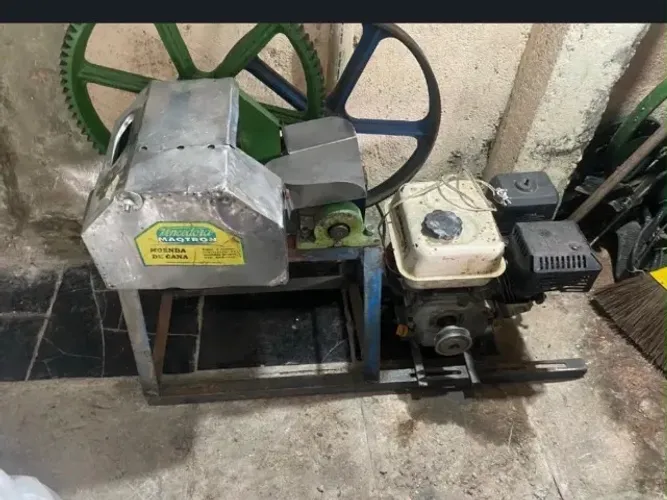 Vendo engenho de moer cana