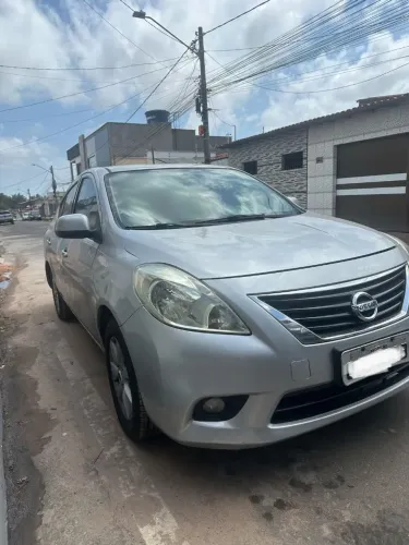Nissan Versa SL 1.6 16V Flex Fuel 4P Mec. 2014