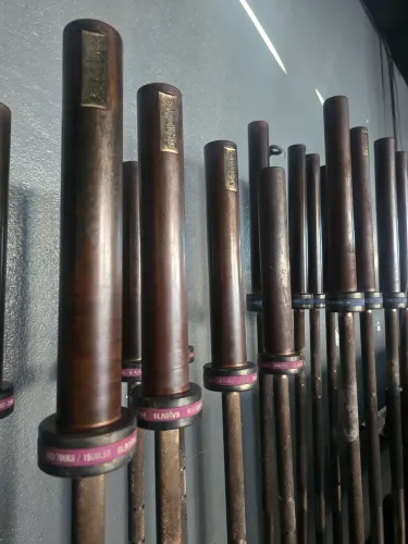 Vendo 10 barras olímpicas profissional da Gladius pra Crossfit, lpo e musculação