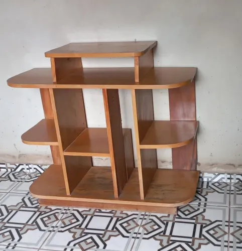 Vende-se rack de madeira 