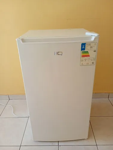 Frigobar Hq 95 litros branco 127 v