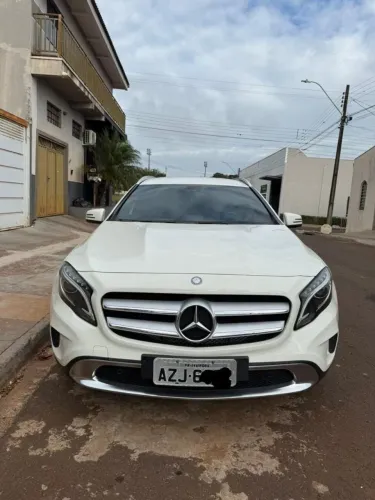 Mercedes-Benz GLA 200 Adv. 1.6/1.6 TB 16V Flex Aut. 2015