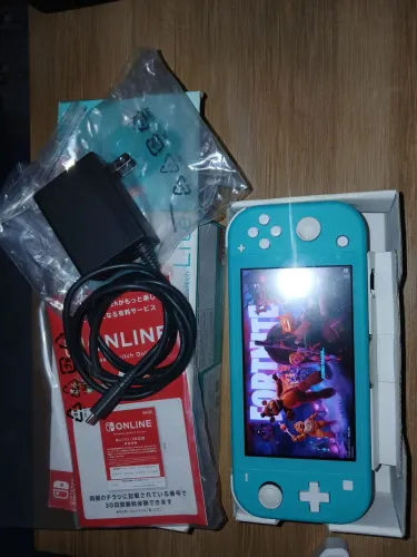 NINTENDO SWITCH LITE 2025