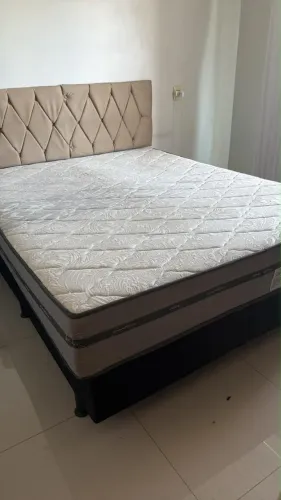 VENDO CAMA QUEEN