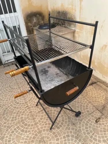 Churrasquera Meio latão grande
