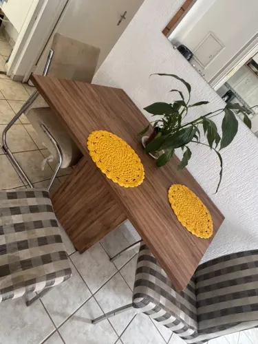 Mesa de jantar e cuba
