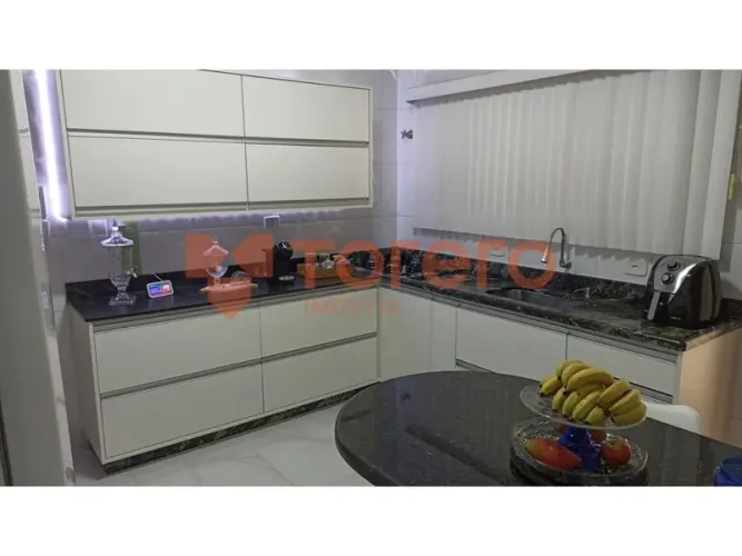 Casa 3 Quartos no Jardim Independência | 93.21m² | 2 Vagas de Garagem | Churrasqueira e Va