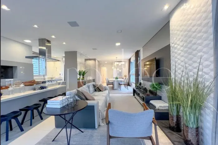 APARTAMENTO MOBILIADO NO EDIFÍCIO SINT MARTEEN EM BALNEÁRIO CAMBORIÚ-SC PARA LOCAÇÃO ANUAL