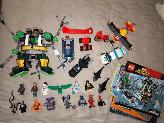 Lote de legos variados