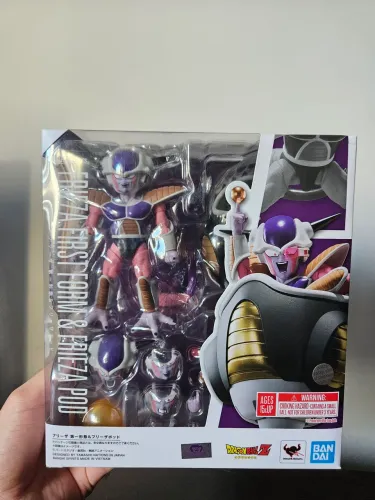 Sh figuarts Frieza first form lacrado