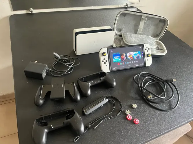 NINTENDO SWITCH OLED DESBLOQUEADO