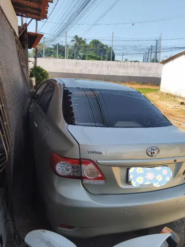 Toyota Corolla XEI 2.0 Flex 16V Aut. 2012