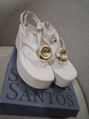 Sandália Suzana Santos nova n°38