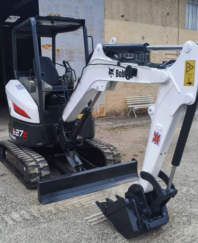 Mini escavadeira Bobcat E27Z