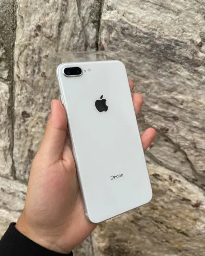 iPhone 8 Plus