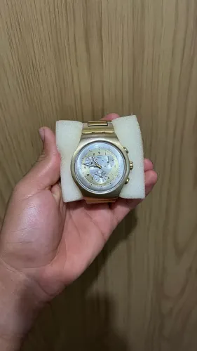 Swatch pirâmide
