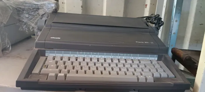 Máquina de escrever elétrica