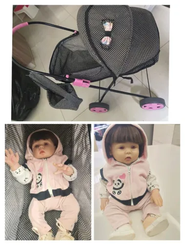 Dia das crianças: Brinquedo Bebê reborn com carrinho.