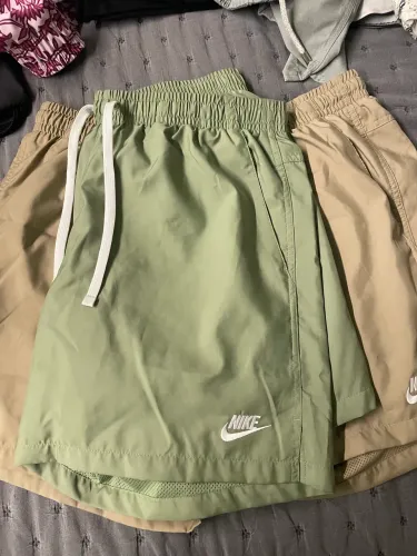 Bermuda Nike G (verde e bege)