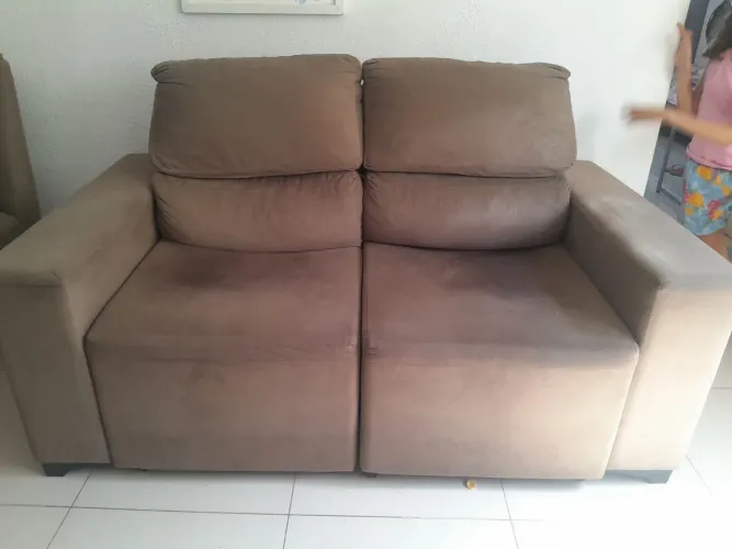 Sofá retrátil reclinável