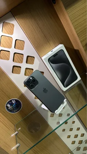 iPhone 15 pro Max 6 meses de garantia