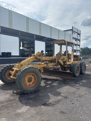 Motoniveladora Caterpillar 120B 