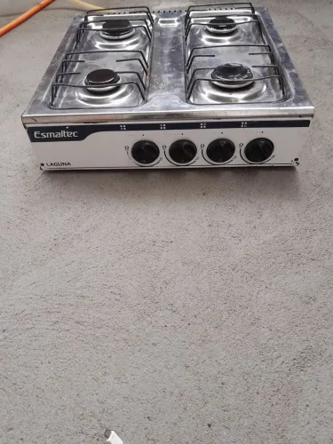 Vendo fogão quatro boca