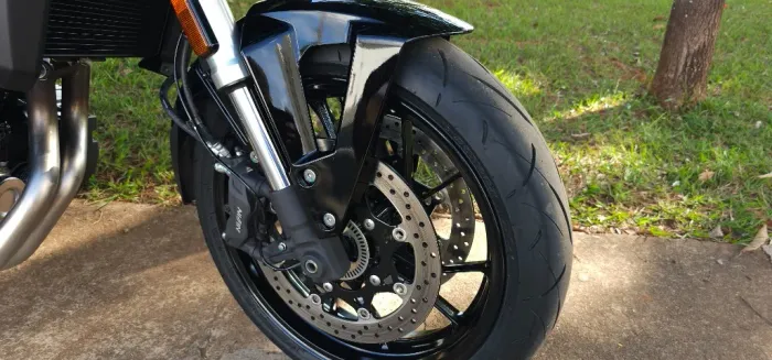 Suzuki GSX-8S 2026/2026 - 1.700km, Único Dono, Moto Zera