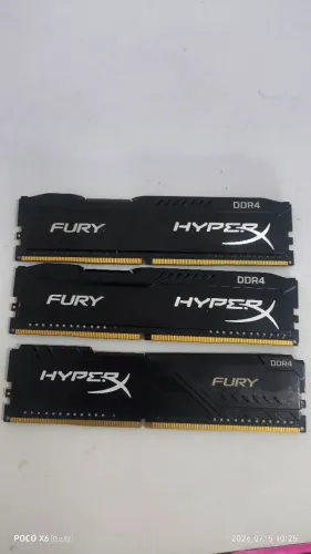 3x Memória RAM HyperX Fury DDR4 8GB 3200MHz - Kit 24GB (Preto)