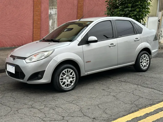 Ford Fiesta Sed. 1.6 8V Flex 4P 2012