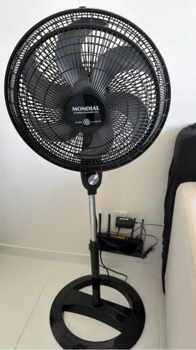 Ventilador de pé