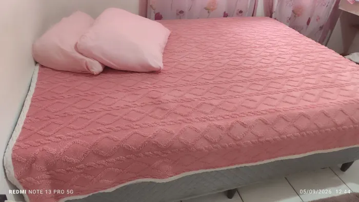 Cama Box Casal Molas Ensacadas 3 meses de uso