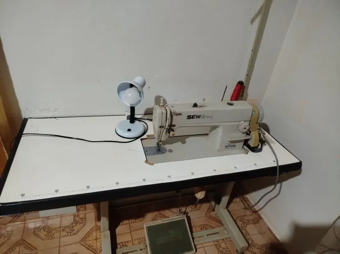 Máquina de costura