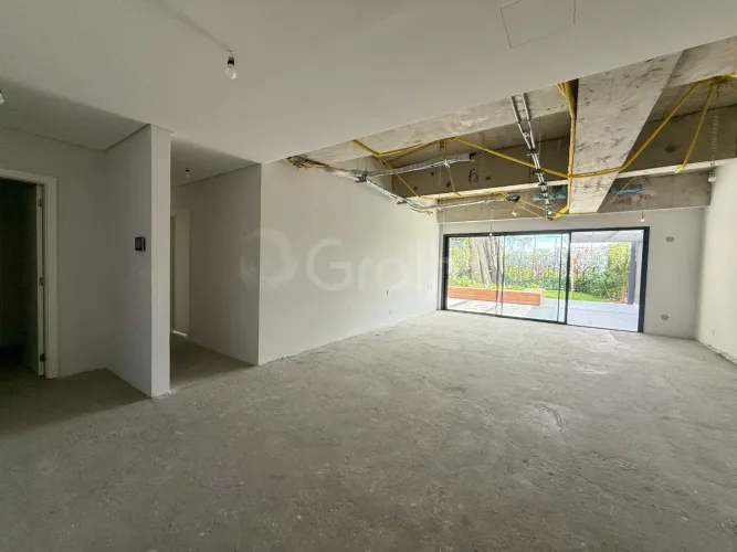 Apartamento para Venda em Florianópolis, Centro, 3 dormitórios, 3 suítes, 5 banheiros, 2 v