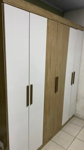 Guarda-Roupa 6 Portas Casal Branco/Amadeirado