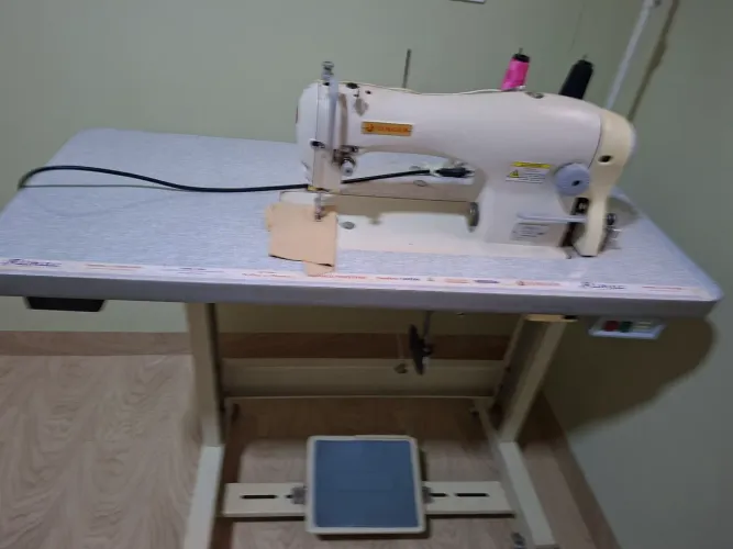 Máquina de costura