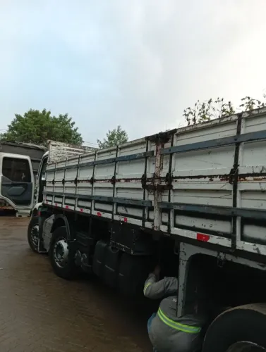Carroceria dupla para bi-truck 9.30 mts