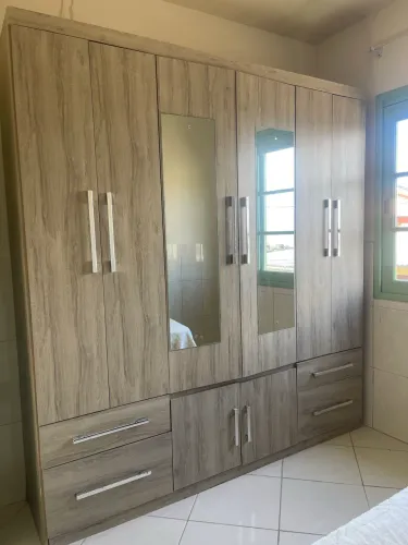 Guarda roupa de casal