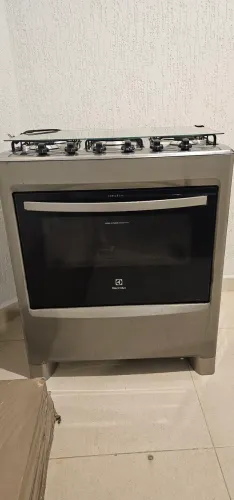 Fogão 5 Bocas Electrolux Prata com Ultra Chama e Vidro Interno Removível (76LSU)