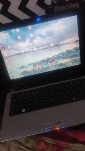 Notebook STI Semp Toshiba IS 1412- Funcionando